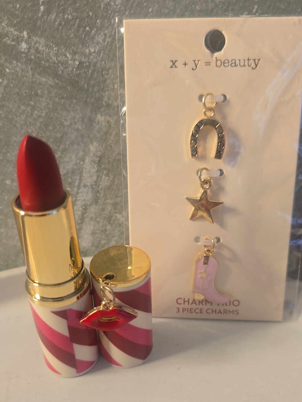 Charm Lipstick Color Ruby Red & Change Out Set Of 3 Charms To Your Lipstick New - Picture 2 of 7